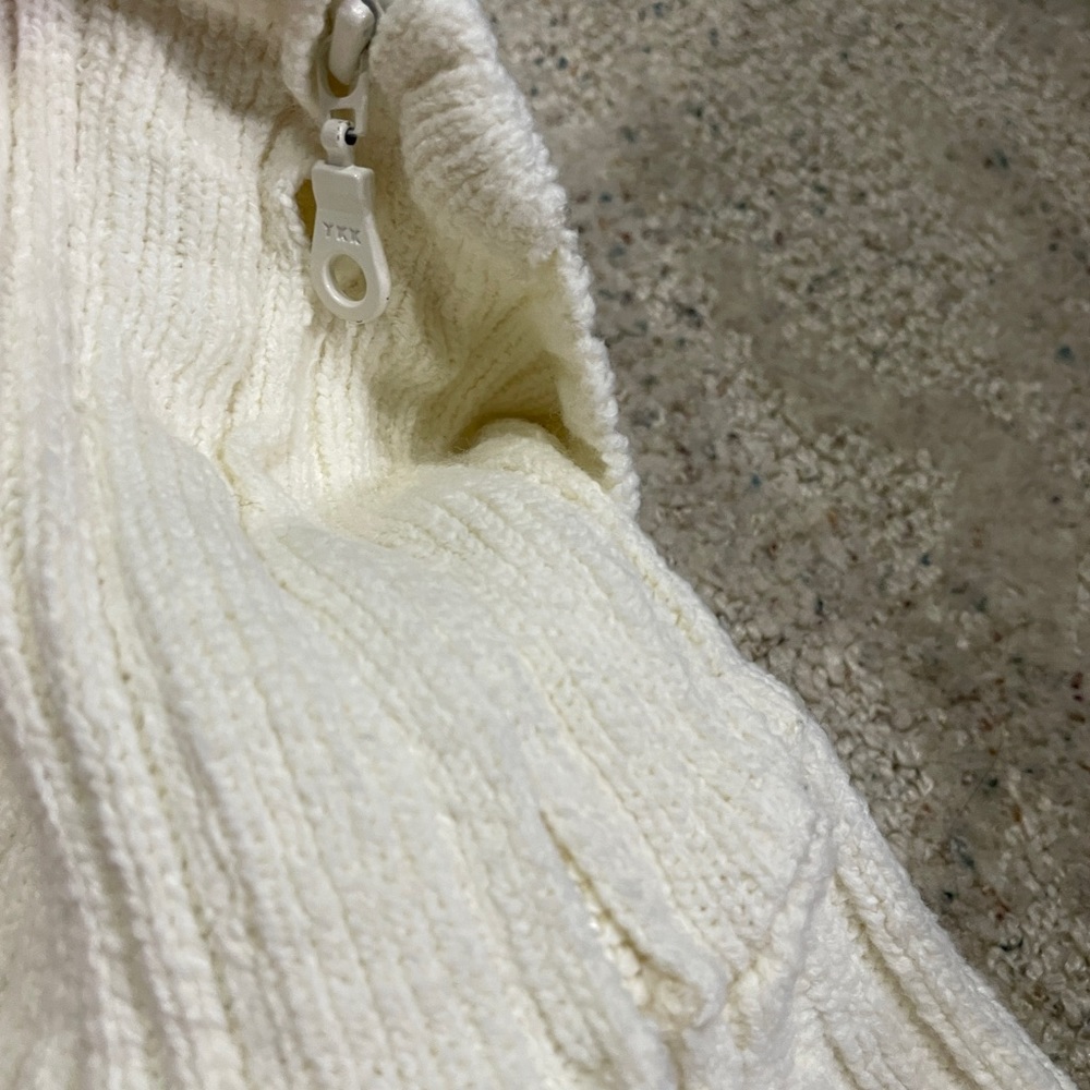 Cream turtle neck - Picture 4 of 5
